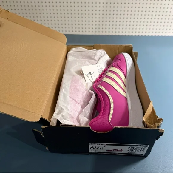 Adidas Fuchsia and White Sneakers size 6.5 woman’s - Picture 4 of 4